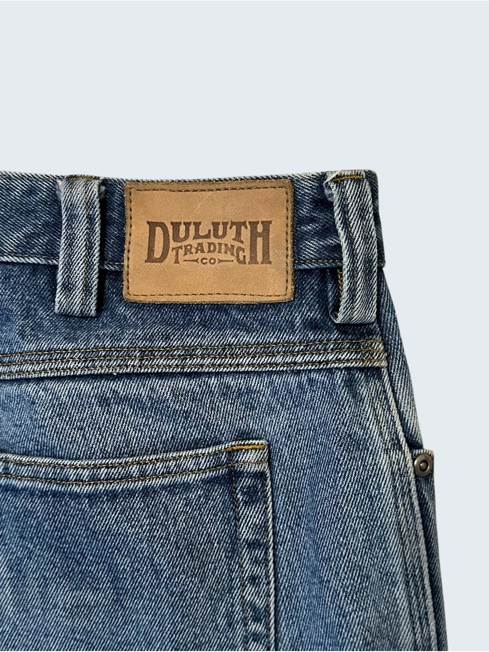Duluth Trading Co Men's Straight-Leg Blue Jeans 37x34 - Picture 7 of 13